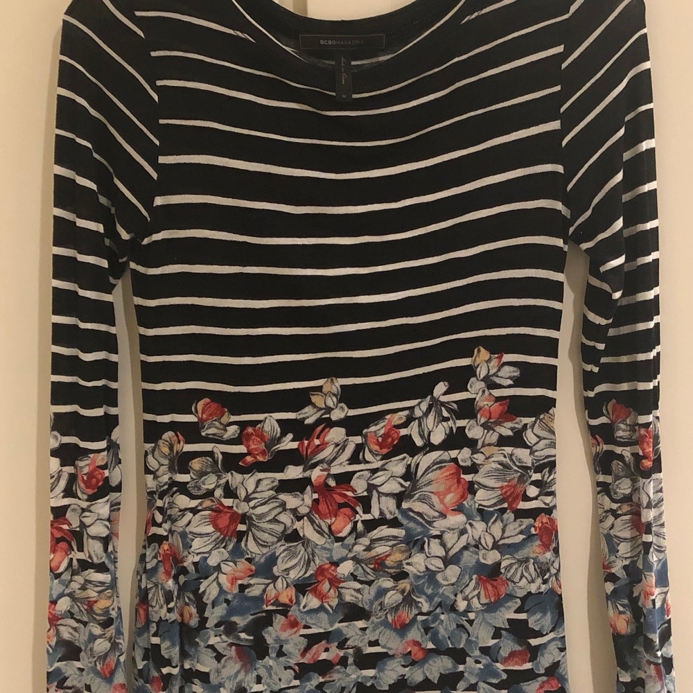 🍉 BCBG Maxazria Floral Stripe Stretch Tee Sz M